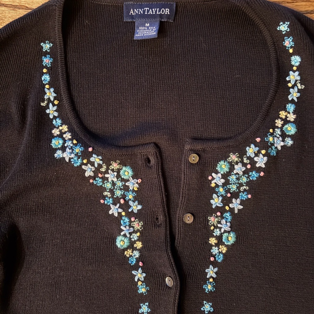 Vtg Ann Taylor women’s black dress matching sweater with embroidered flowers